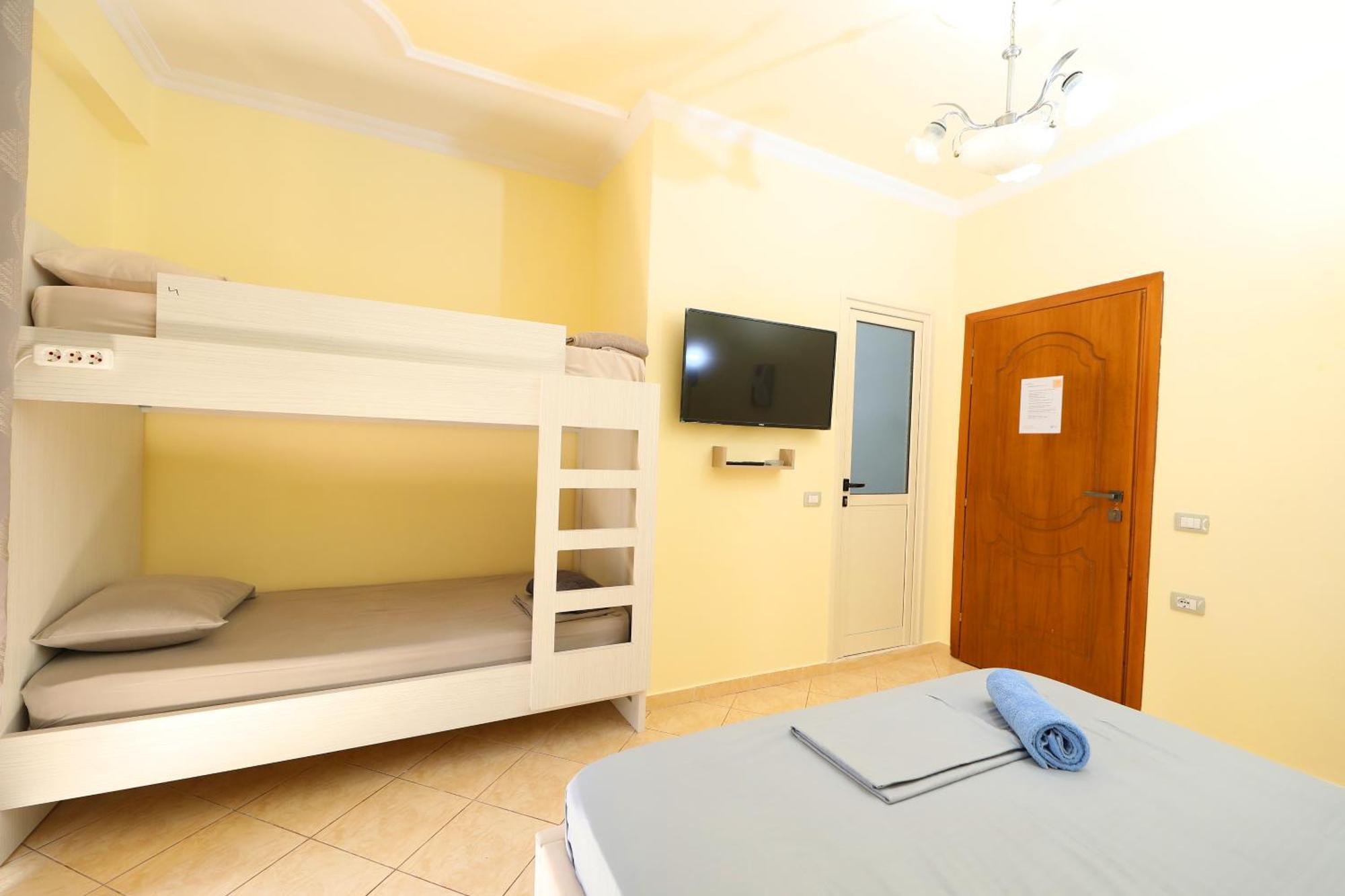 Sunny Side Apartments Vlorë Екстериор снимка